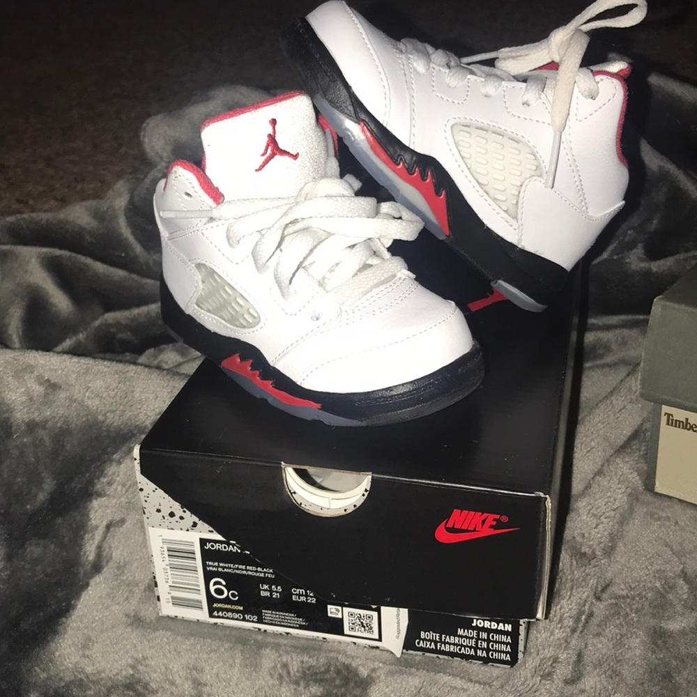 Jordan 5 retro toddler size shoes
